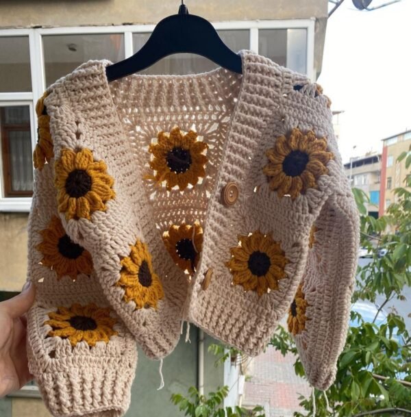 The sunflower cardigan/ crochet cardigan/ crochet baby cardigan/ baby gift/ baby shower/ crochet clothing/ - Image 3