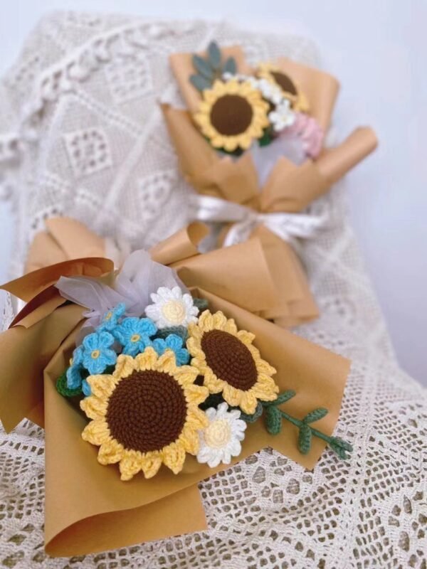 Crochet Flower Bouquet - Image 2