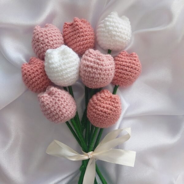 Crochet Flower Bouquet Tea pink & White| Handmade Gift for Mum, Birthday, Graduation & Special Occasions - Image 5