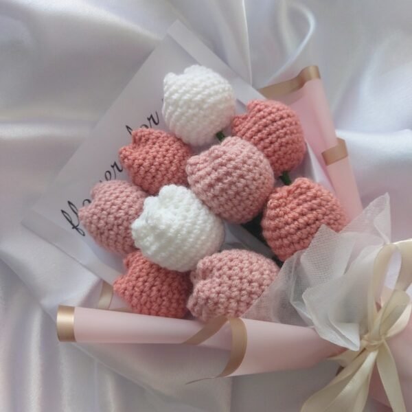 Crochet Flower Bouquet Tea pink & White| Handmade Gift for Mum, Birthday, Graduation & Special Occasions - Image 3