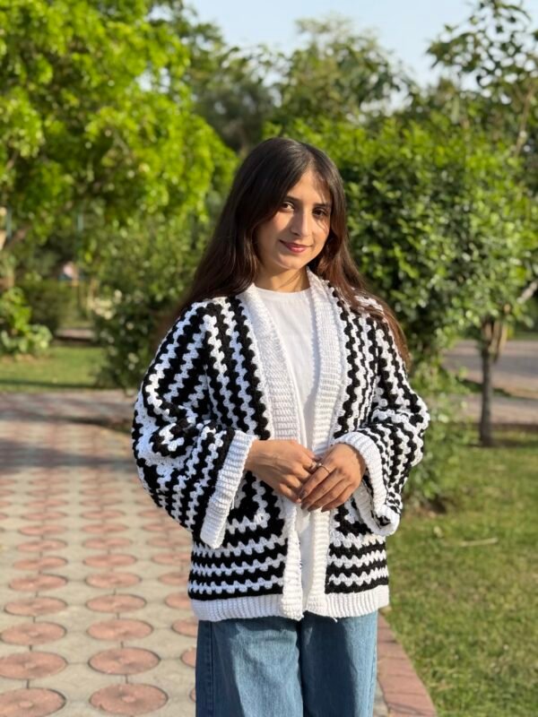 B-Handmade Hexagon Cardigan in Black & white - Image 6